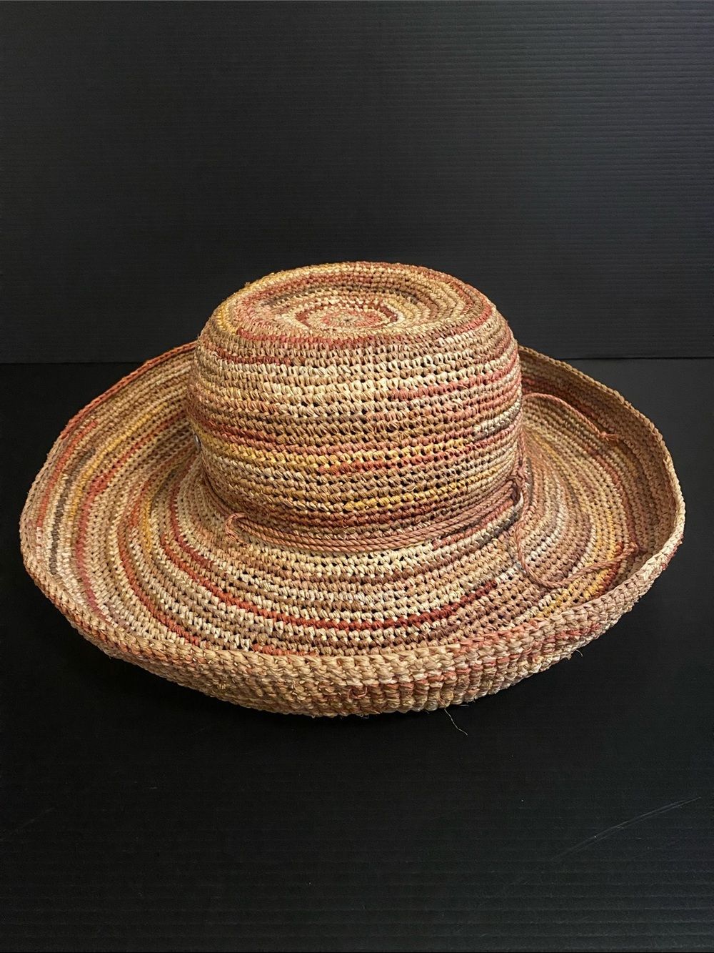 Helen Kaminski Multicolor Straw Sun Hat - Natural Tan w/Warm Accents 100% Raffia